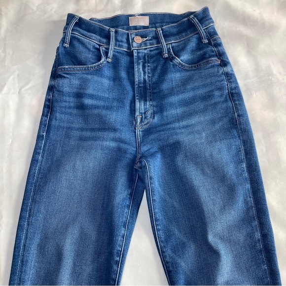MOTHER- The Hustler Ankle Fray Jeans Grasping at Straws Size 23 Dark Wash Crop - Picture 3 of 9
